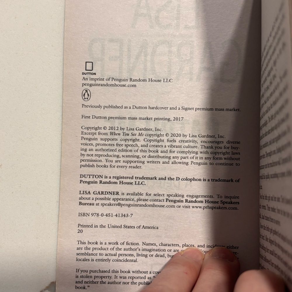 Lisa Gardner Thriller Book Set - Picture 4 of 4